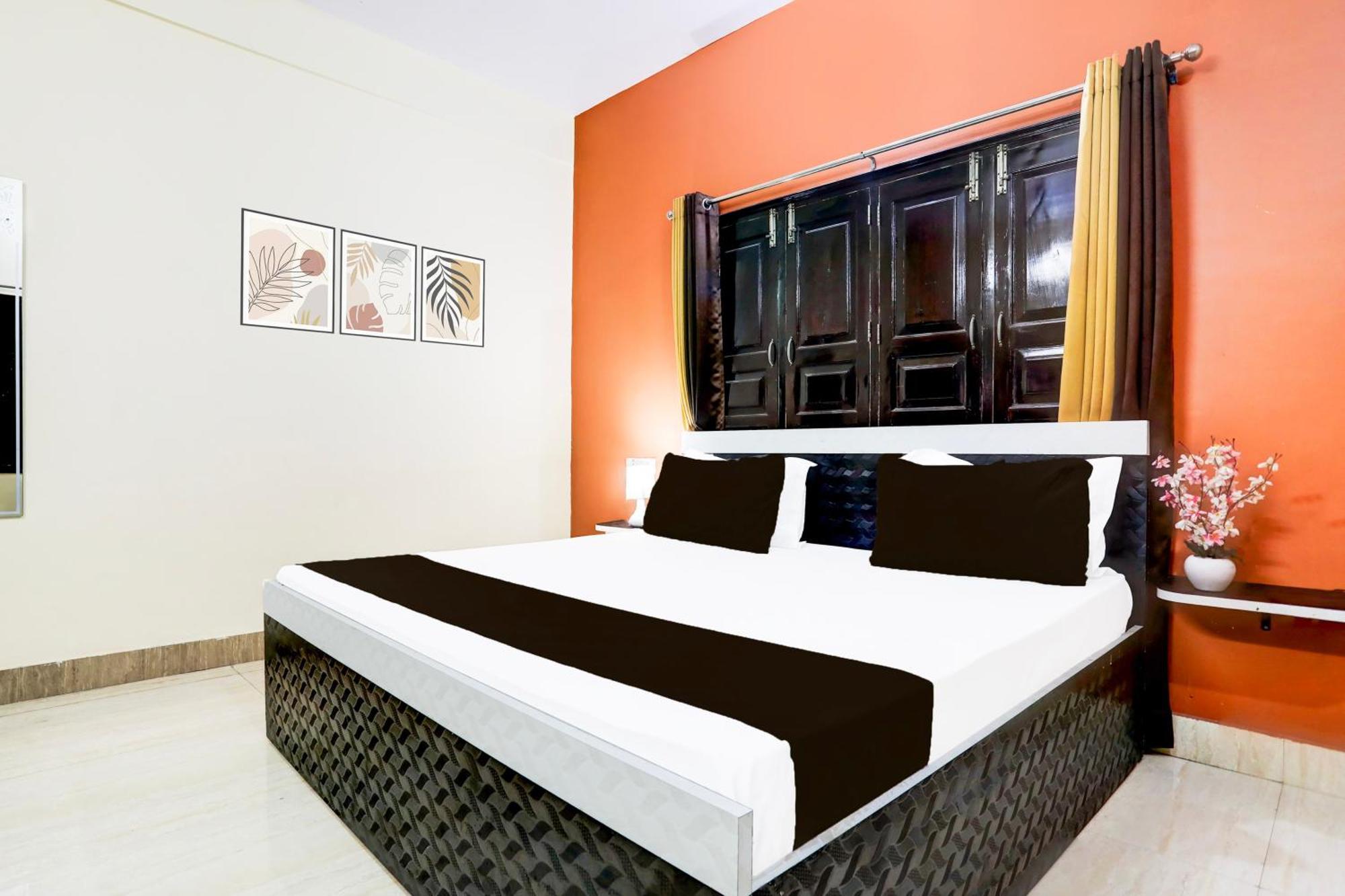 O R B Palace Hotel 3*